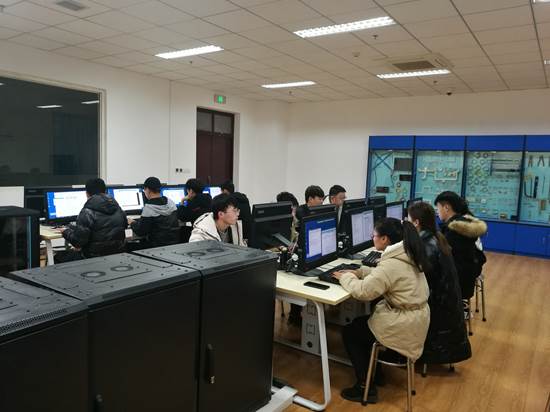 云計算技術與應用賽項校內選拔賽順利舉辦，技術開發與服務能力獲全面檢驗